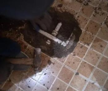 北辰卫生间漏水维修公司为您分享下卫生间渗水如何处理及注意事项